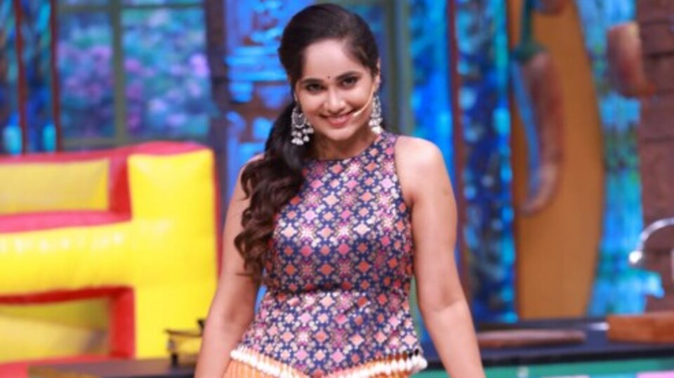 <p>త్వరలో స్టార్ట్ కాబోతున్న బిగ్ బాస్ 10 తెలుగు సీజన్ లో తేజస్విని గౌడ పాల్గొంటుందనే రూమర్ బలంగా వినిపిస్తోంది. </p>(instagram-Tejaswini Gowda)