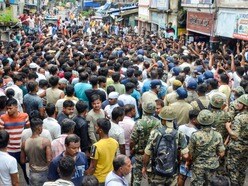 বারুইপুরে ১১ বছরের এক নাবালিকাকে ধর্ষণ করে খুনের অভিযোগে উত্তপ্ত রাজ্য রাজনীতি। 