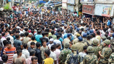 বারুইপুরে ১১ বছরের এক নাবালিকাকে ধর্ষণ করে খুনের অভিযোগে উত্তপ্ত রাজ্য রাজনীতি। (PTI)