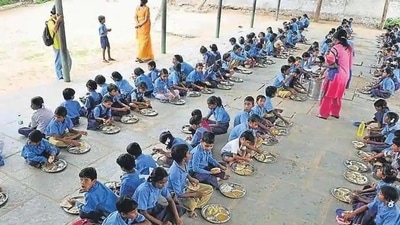 Dead lizard found in Delhi govt school mid-day meal; FIR registered (HT file) Dead lizard found in Delhi govt school mid-day meal; FIR registered (HT file)