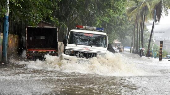 Chakan flooding disrupts highway, industries