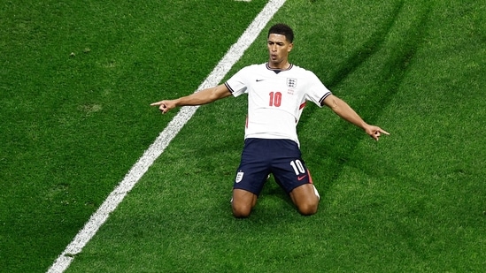 ENG vs MEX, World Cup: Three Lions defeat Mexico 3-2 at Azteca - in Images