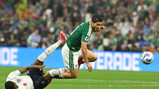 Mexico made plenty of attacks but England survived till the end to win the match 3-2.(AFP)