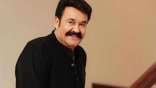 Mohanlal has declared possession of ivory tusks and idols to the Forest Department.