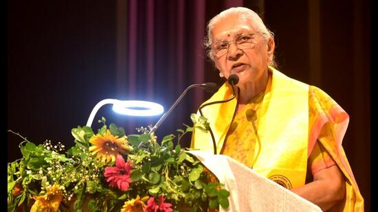 Uttar Pradesh governor Anandiben Patel addressing convocation of Raja Mahendra Pratap Singh University on July 6. (HT photo)
