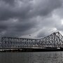 আলিপুর আবহাওয়া দপ্তর জানিয়েছে, আগামী বুধবার পর্যন্ত দক্ষিণবঙ্গে ঝড়-বৃষ্টির এই পরিস্থিতি বজায় থাকবে।(Saikat Paul)