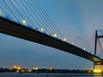 Catch stunning evening views at Vidyasagar Setu, famously known as the second Howrah Bridge.(Unsplash)