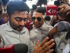 এবার পারুলিয়া কোস্টাল থানাতেও অভিযোগ দায়ের করা হল ডায়মন্ড হারবারের সাংসদ অভিষেক বন্দ্যোপাধ্যায়ের বিরুদ্ধে।
