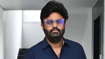 మెగా ఫ్యామిలీని టార్గెట్ చేశానంటారు.. అందుకే వెనక్కి తగ్గా.. నాగ వంశీ సంచలన వ్యాఖ్యలు మెగా ఫ్యామిలీని టార్గెట్ చేశానంటారు.. అందుకే వెనక్కి తగ్గా.. నాగ వంశీ సంచలన వ్యాఖ్యలు