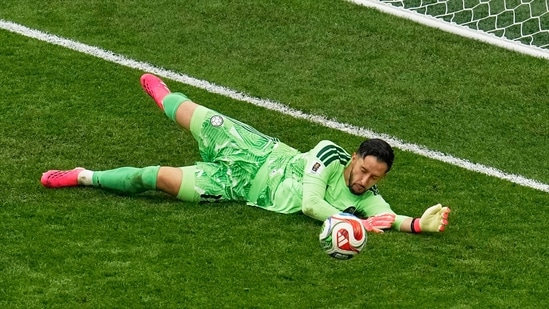 Colombia goalkeeper Camilo Vargas made some astonishing saves against Switzerland during the World Cup round of 16 match.(AP Photo)