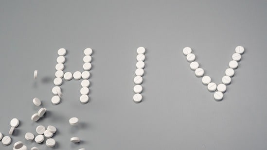 ఎయిడ్స్ (HIV) నివారణలో విప్లవాత్మక పురోగతి: కోతులపై జరిపిన ప్రయోగాల్లో కొత్త వ్యాక్సిన్ సక్సెస్ (ప్రతీకాత్మకచిత్రం)