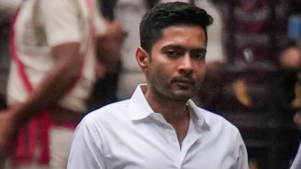 অতীতে তৃণমূল কংগ্রেসের সর্বভারতীয় সাধারণ সম্পাদক অভিষেক বন্দ্যোপাধ্যায়-সহ দলের একাধিক শীর্ষ নেতার যাতায়াতের জন্য ব্যবহার করতেন কেয়ারওয়েল অ্যাভিয়েশনের বিমান। (PTI)