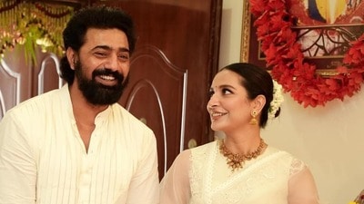 ‘পৃথিবীকে আমার…’, দেবের বায়োপিকে শুভশ্রীর চরিত্র কে করবে? অকপট রাজ ঘরণী ‘পৃথিবীকে আমার…’, দেবের বায়োপিকে শুভশ্রীর চরিত্র কে করবে? অকপট রাজ ঘরণী