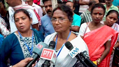 এনকাউন্টার নিয়ে নিজের প্রতিক্রিয়া জানিয়েছেন পানিহাটির বিধায়ক তথা আরজি কর-কাণ্ডে নিহত চিকিৎসকের মা রত্না দেবনাথ (PTI) এনকাউন্টার নিয়ে নিজের প্রতিক্রিয়া জানিয়েছেন পানিহাটির বিধায়ক তথা আরজি কর-কাণ্ডে নিহত চিকিৎসকের মা রত্না দেবনাথ (PTI)
