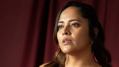 <p>వివిధ రంగాలకు చెందిన సక్సెస్ ఫుల్ పర్సన్స్ తమ సక్సెస్ స్టోరీని షేర్ చేసే వేదికే టెడ్ టాక్. తాజాగా ఐఎంటీ హైదరాబాద్ లో జరిగిన టెడ్ టాక్ లో అనసూయ తన స్టోరీ చెప్పింది.</p> (instagram-itsme_anasuya) <p>వివిధ రంగాలకు చెందిన సక్సెస్ ఫుల్ పర్సన్స్ తమ సక్సెస్ స్టోరీని షేర్ చేసే వేదికే టెడ్ టాక్. తాజాగా ఐఎంటీ హైదరాబాద్ లో జరిగిన టెడ్ టాక్ లో అనసూయ తన స్టోరీ చెప్పింది.</p> (instagram-itsme_anasuya)