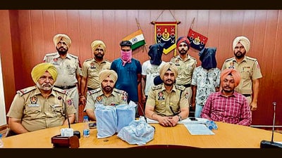 The accused in the custody of Ludhiana police. (HT Photo) The accused in the custody of Ludhiana police. (HT Photo)