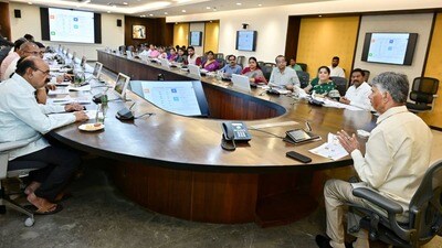 సీఎం చంద్రబాబు రివ్యూ సీఎం చంద్రబాబు రివ్యూ