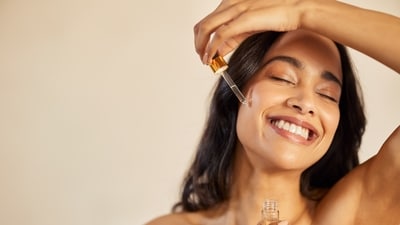 Add a niacinamide face serum to your beauty regimen for soft and supple skin (Shutterstock)