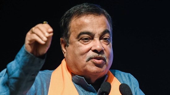 Addressing the Viksit Bharat Conclave, Gadkari said India's dependence on fossil fuels is both an economic burden and an environmental challenge. (Amit)