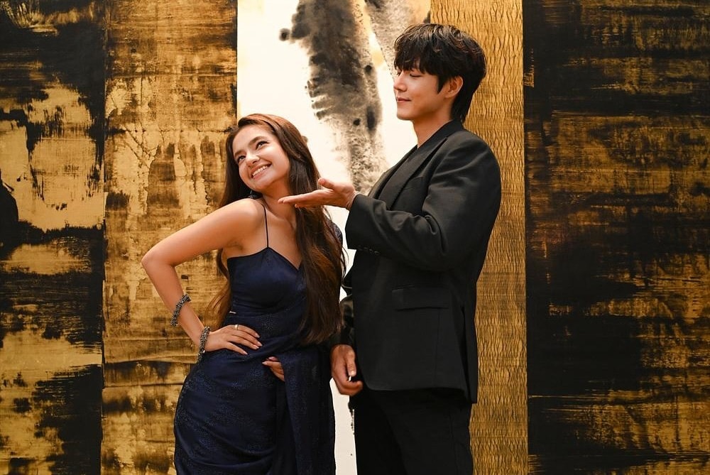 Anushka Sen and Kang Hyung- seok