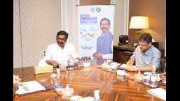 Soren asks officials to work as per deadline Soren asks officials to work as per deadline