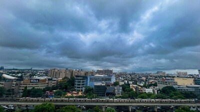 Gram it: A dramatic view of the clouds looming over Delhi's skyline after a downpour rain at MG Road, Gurugram, on Thursday. The India Meteorological Department (IMD) has issued a forecast of light to moderate rainfall and thunderstorm for today. (Photo: Parveen Kumar/HT)