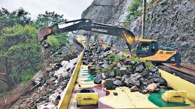 CR has deployed 1,100 personnel, including engineers and labourers, to restore the Karjat-Lonavala section following landslides. CR has deployed 1,100 personnel, including engineers and labourers, to restore the Karjat-Lonavala section following landslides.