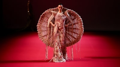 Alongside his couture collection, the designer also debuted the Manish Malhotra Jewellery collection in Paris.&nbsp; (REUTERS)