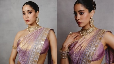 Janhvi Kapoor flaunts Shikhar Pahariya's name in mehendi.