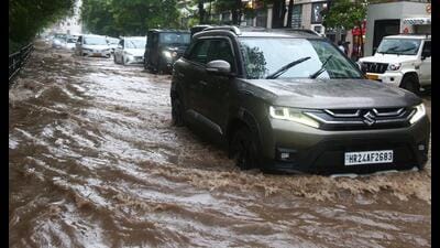 Punjab is likely to witness a prolonged wet spell over the next few days, with the India Meteorological Department (IMD) forecasting light to moderate rainfall across the state and heavy rain at isolated places in northern and eastern districts till July 13. Punjab is likely to witness a prolonged wet spell over the next few days, with the India Meteorological Department (IMD) forecasting light to moderate rainfall across the state and heavy rain at isolated places in northern and eastern districts till July 13.