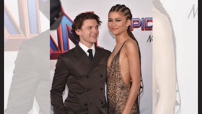 Tom Holland and Zendaya prove that short-guy-tall-girl relationships are cute too. (SHUTTERSTOCK) Tom Holland and Zendaya prove that short-guy-tall-girl relationships are cute too. (SHUTTERSTOCK)
