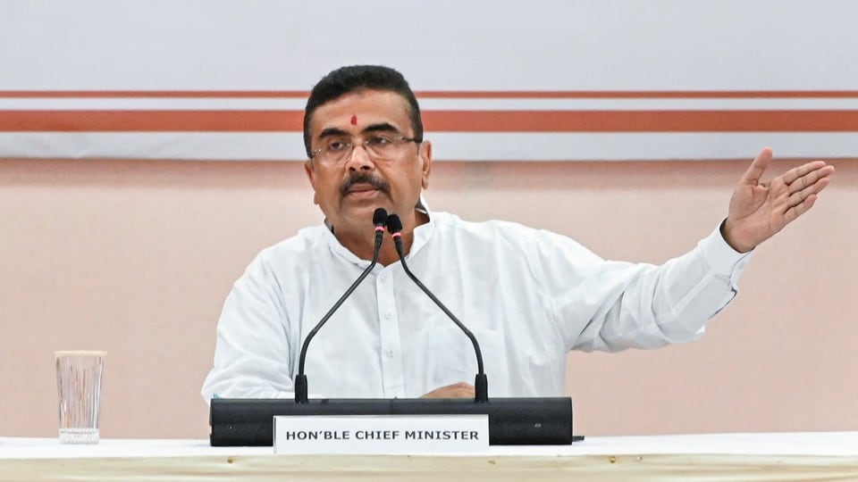 বৃহস্পতিবার নবান্নে বসছে সদ্য গঠিত মন্ত্রিগোষ্ঠীর প্রথম বৈঠক। (PTI)