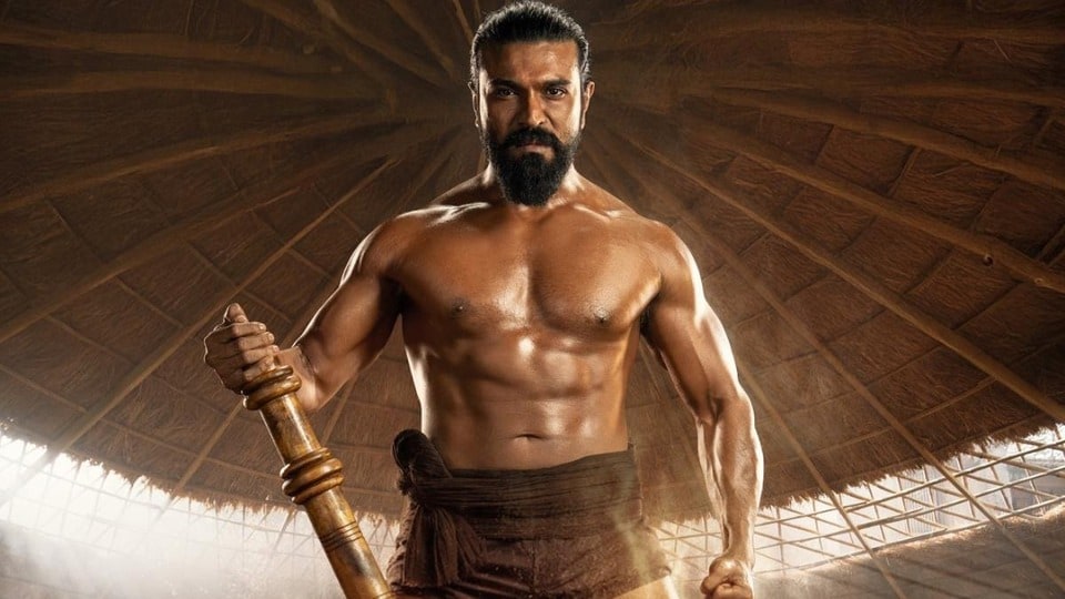 <p>నెట్​ఫ్లిక్స్​లో ప్రస్తుతం ఈ సినిమా స్ట్రీమ్ అవుతోంది. తెలుగు, తమిళం, కన్నడ, మలయాళ భాషల్లో మీరు ఈ పెద్ది సినిమాని చూడవచ్చు. అయితే, థియేటర్​ కట్​ కంటే ఓటీటీ కట్​ కాస్త ఎక్కువగా ఉంది. థియేటర్​ వర్షెన్​లో లేని కొన్ని సీన్లు, ఓటీటీ వర్షెన్​లో యాడ్​ చేశారు. </p>