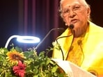 Uttar Pradesh governor Anandiben Patel stresses that women must be "expert mothers" before IAS officers or teachers in convocation address