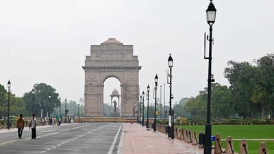 Gram it: With the rain taking a brief pause, people step out to enjoy clear skies and cooler weather at India Gate, Delhi. The rain-washed roads and pleasant breeze made for a refreshing afternoon as people took leisurely walks along Kartavya Path. As IMD has predicted cloudy sky and light rain for today, it's a good time for some Dilli Darshan! (Photo: Sajjad Hussain/AFP)