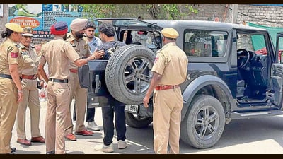 Police conducted massive search operation across the city under operation Prahar 3.0, in Ludhiana on Friday. (HT PHOTO) Police conducted massive search operation across the city under operation Prahar 3.0, in Ludhiana on Friday. (HT PHOTO)