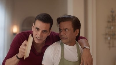 Rajpal Yadav Posts with Akshay Kumar After Delhi HC Upholds Cheque Bounce Conviction