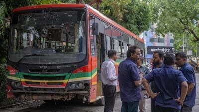 The BEST bus ploughed into at least 14 vehicles, including nine autorickshaws, four private cars and a goods tempo, before coming to a halt. (Satish Bate/Hindustan Times) The BEST bus ploughed into at least 14 vehicles, including nine autorickshaws, four private cars and a goods tempo, before coming to a halt. (Satish Bate/Hindustan Times)