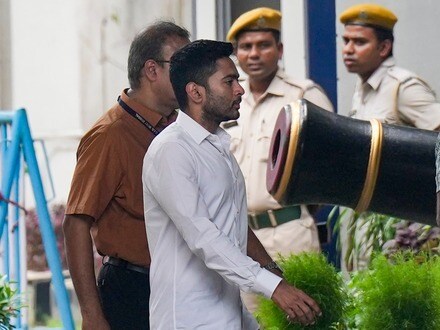 আদালতে জানানো হয়, আগামী ১৫ জুলাই বিধাননগর আদালতে গিয়ে কণ্ঠস্বরের নমুনা দেবেন অভিষেক।