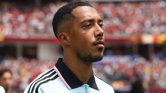 Youri Tielemans was initially listed in the starting lineup but was withdrawn at the final moment ahead of Spain vs Belgium. (Getty Images via AFP)