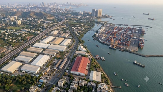 Amazon Seller Services Private Limited has leased more than 4.17 lakh sq ft of warehousing space in Bhiwandi, near Mumbai, at an estimated rental outgo of over ₹162 crore. (Picture for representational purposes only) (Gemini Generated Photo )