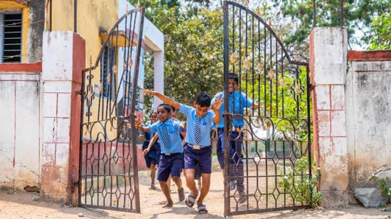 రెండో శనివారం సెలవు లేదు