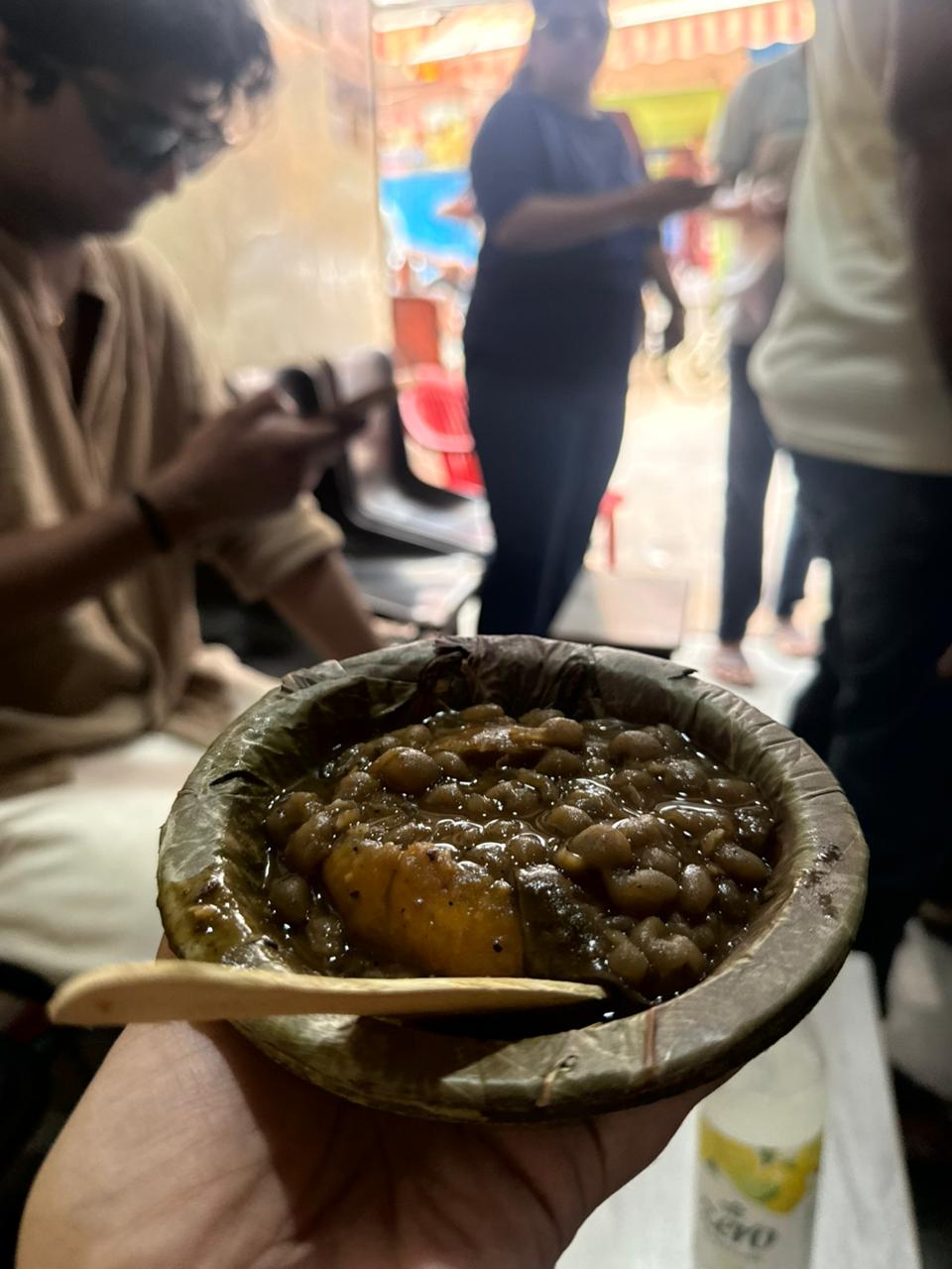 Priya indulged in khastha kachauri during her short visit