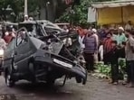 Police reached the spot and removed the damaged vehicle from the road to restore traffic movement. (HT)