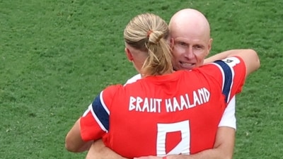 Why does Erling Haaland use ‘Braut’ on his Norway World Cup jersey? Details Dan Mullan/Getty Images/AFP (Photo by Dan Mullan / GETTY IMAGES NORTH AMERICA / Getty Images via AFP) (Getty Images via AFP)