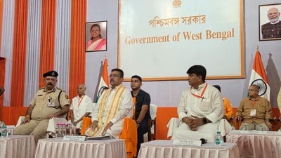 মুর্শিদাবাদে মুখ্যমন্ত্রী শুভেন্দু অধিকারী। (ছবি সৌজন্যে ফেসবুক Suvendu Adhikari) মুর্শিদাবাদে মুখ্যমন্ত্রী শুভেন্দু অধিকারী। (ছবি সৌজন্যে ফেসবুক Suvendu Adhikari)