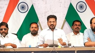 సీఎం రేవంత్ తో మంత్రులు సీఎం రేవంత్ తో మంత్రులు