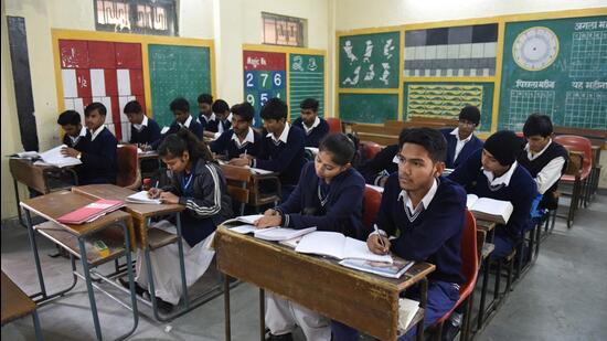 The fourth year, introduced under the NEP 2020, allows students to graduate with either an honours degree or an honours with research degree, and is aimed at bringing Indian undergraduate education in line with global standards through multidisciplinary learning, research opportunities and the Academic Bank of Credits (ABC). (REPRESENTATIVE PHOTO)