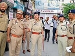 Khanna SSP Darpan Ahluwalia along with other officials during the operation on Saturday. (HT PHOTO)