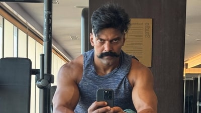 Cheating case filed against Tamil actor Arya. Cheating case filed against Tamil actor Arya.
